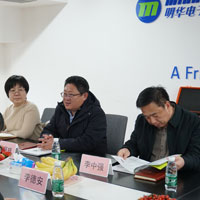 青島市民營經(jīng)濟發(fā)展局領導到訪明華調研指導